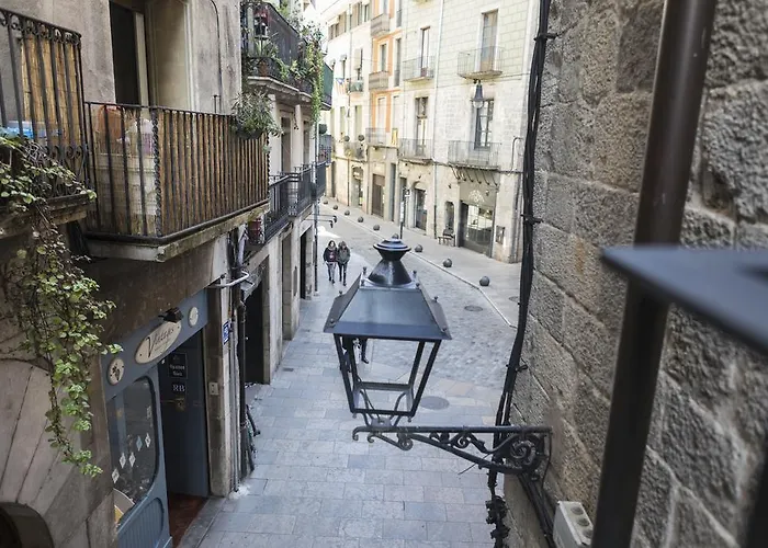 Bravissimo Cort Reial-1a * Gérone