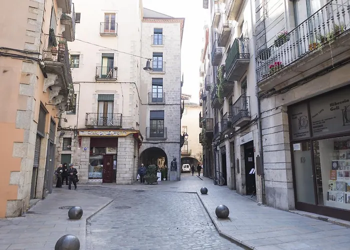 Bravissimo Cort Reial-1a * Gérone